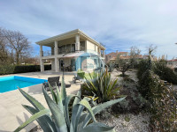 OKOLICA NOVIGRADA!!! Vila sa bazenom i panoramskim pogledom