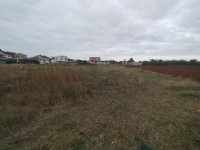 Okolica Pule, 580 m2 urbanizirane zemlje, za ulaganje!