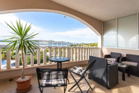 Okolica Trogira, kuća s građevinskom parcelom i panoramskim pogledom