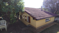 Okolica Vodnjana: Samostojeća prizemnica 66m2, 2 km od mora