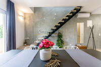 Okrug Gornji - apartmanska kuća u blizini mora