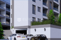 Omiš, Nemira, dvosoban stan na prvom katu moderne novogradnje s liftom