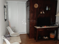 Omišalj, Krk, jezgra starog grada, kuća u nizu, 40m2