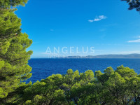 Omiška Rivijera - građ.zemljište PRVI RED DO MORA, pristup plaži