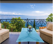OPATIJA, CENTAR - Prekrasna vila na samo 100m od mora