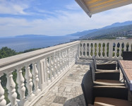 OPATIJA- VILA S PREDIVNIM POGLEDOM I BAZENOM