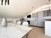 OPATIJA - Luksuzan penthouse s 2 terase i panoramskim pogledom u novog