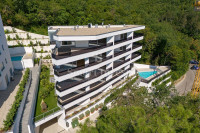 OPATIJA, luksuzna novogradnja s 7 stanova, bazenom i pogledom na more