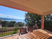 OPATIJA- novogradnja, 3S+DB, terasa, okućnica, pogled na more, parking