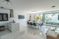 OPATIJA, POBRI - Luksuzna villa s infinity krovnim bazenom