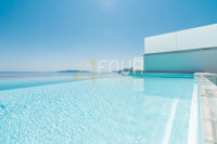 Opatija, Pobri, moderna luksuzna vila s infinity bazenom i panoramskim