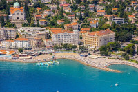 OPATIJA, prekrasan stan od 129 m2 sa vlastitom okućnicom