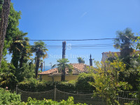 OPATIJA, stan od 57,37 m2 s vrtom od 111m2, u blizini centra i mora
