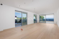 Opatija, trosoban stan 104 m² u novogradnji