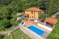 Opatija, Veprinac, samostojeća vila s bazenom