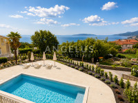 Opatija, Volosko - Kuća s pogledom na more s bazenom, 230m2, dugoročni
