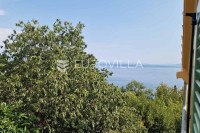 Opatija, Volosko, stan u obnovljenoj staroj vili u Volosku, 200 m od m