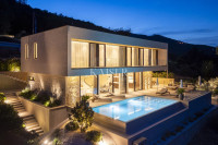 Opatijska rivijera - vila s morem na dlanu, 290 m2