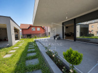 Orešje, peterosoban stan s vrtom i terasom, novogradnja, 213,62 m2