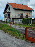 Prodaja,Oroslavje, kuća s gospodarskom zgradom i prostranom okućnicom