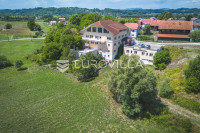Oroslavlje, stambeno poslovni objekt 1861 m² na predivnoj lokaciji
