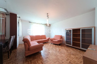 Osijek, Bosutsko naselje, prostran 2S stan za najam, 66 m2, 1. kat