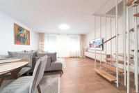 Osijek, Centar, kuća za NAJAM Zrinjevac - kompletno adaptirana, 2 etaž