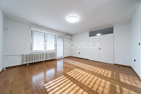 Osijek, Centar, prodaje se uređen stan površine 101 m²