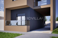 Osijek, Donji grad, četverosoban stan u novogradnji, 109 m²
