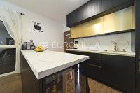 Osijek, Gornji grad, Centar, moderan peterosoban stan 150 m² u novogra