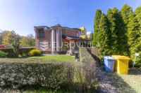 Osijek, Jug 2, obiteljska kuća s bazenom u mirnom naselju