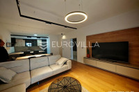 Osijek, Retfala, najam, opremljeni luksuzni stan 92m 2