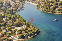 Otok Brač-Splitska-fantastično građevinsko zemljište s pogledom na mor