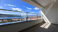 Otok Cres, Cres - stan na 2. katu, 3S+DB, 120 m2