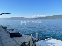 Otok Cres, dvoetažni 2s+db, 82.55m2, prvi red do mora