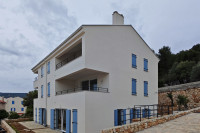 CRES – Dvosobni stan s prostranom loggiom i dva parkirna mjesta, prize