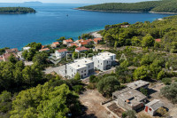 Otok Korčula, Vela Luka, građevinsko zemljište blizu mora