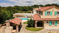 Otok Krk, Dobrinj, kamena kuća, 205 m², bazen