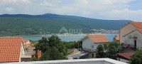OTOK KRK- Grad Krk, okolica, stan 84,07 m2 sa prekrasnim pogledom, tri