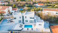 Otok Krk, - Kornić: Vila 220m2, sa grijanim bazenom