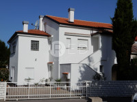 OTOK KRK - KUĆA S POGLEDOM NA MORE, 286 m2