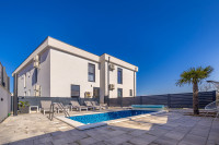 OTOK KRK, Malinska - Apartman s bazenom i pogledom na more