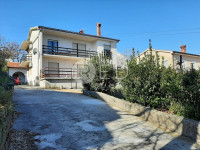 OTOK KRK, MALINSKA - KUĆA S PROJEKTOM ZA VILU S BAZENOM