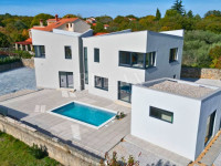 Otok Krk, Muraj - luksuzno opremljena vila s bazenom