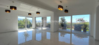 Otok Krk, samostojeća kuća, 200m2, bazen