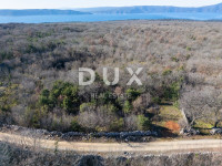 OTOK KRK, GRAD KRK, VRH, zemljište sa šumom, idealno za OPG, SNIŽENA C