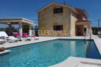 Otok Krk, TRIBULJE, očaravajuća rustikalna kuća