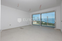 Otok Krk, Vrbnik, moderan stan s pogledom na more, dodatnim studio pro