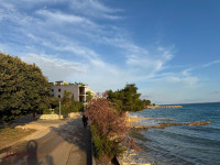 PAG - MANDRE, APARTMAN 41,76 M2, PRODAJA, 1 RED, OTVOREN POGLED, VRT!!