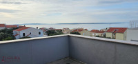 PAG - MANDRE, APARTMAN 90,09 M2, PRODAJA PREDIVAN POGLED, LOKACIJA!!!